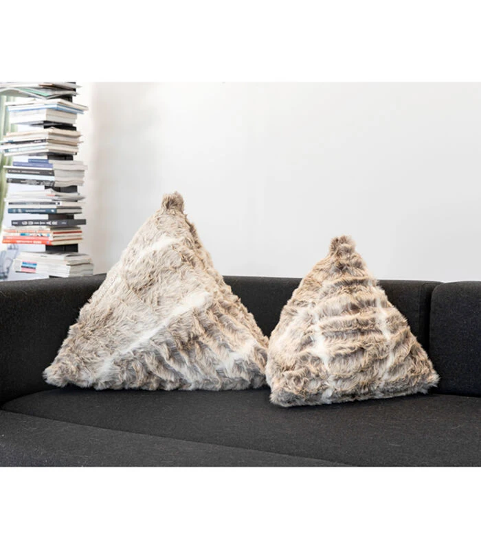 Kussen Pyramide In Bruine Imitatiebont 4 Kussen Pyramide In Bruine Imitatiebont - Afbeelding 2