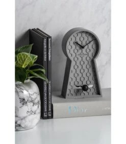 Karlsson Tafelklok Pendulum - Grijs - 25x14x25cm -Huisdecoratie 2c2b11a1b528471d93c284d34b2c1dcb