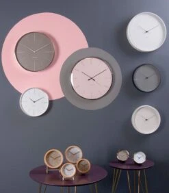 Karlsson Wandklok Normann Numbers - Wit - Ø27,5cm -Huisdecoratie 31b2f48d1657448b9c274c1faa157d31