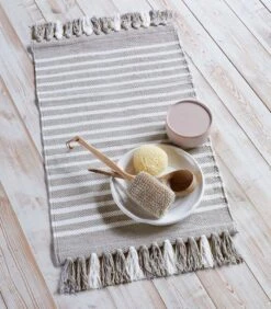 Badmat Stripes & Structure Taupe Wit -Huisdecoratie 31f89cf59fc74e40ab3bca29981266ed