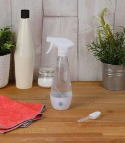 LIVOO Ontsmettingsmiddel Genererende Spray -Huisdecoratie 6cc7c2a8cd8243b3927574589c65bce7