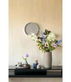 Karlsson Wandklok Normann Numbers - Warm Grijs - Ø27,5cm -Huisdecoratie 92493facb1504877b9bd053f71c3118d