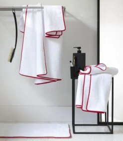 Luxe Badhanddoek SIGNATURE Van Egyptisch Katoen 570 G 6 Luxe Badhanddoek SIGNATURE Van Egyptisch Katoen 570 G -Huisdecoratie d96bf886c2184cc2a116c410c5fe5cab